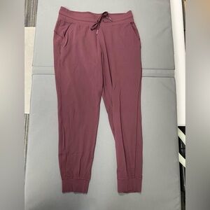 Womens 12 lululemon ready to rulu pant 29”